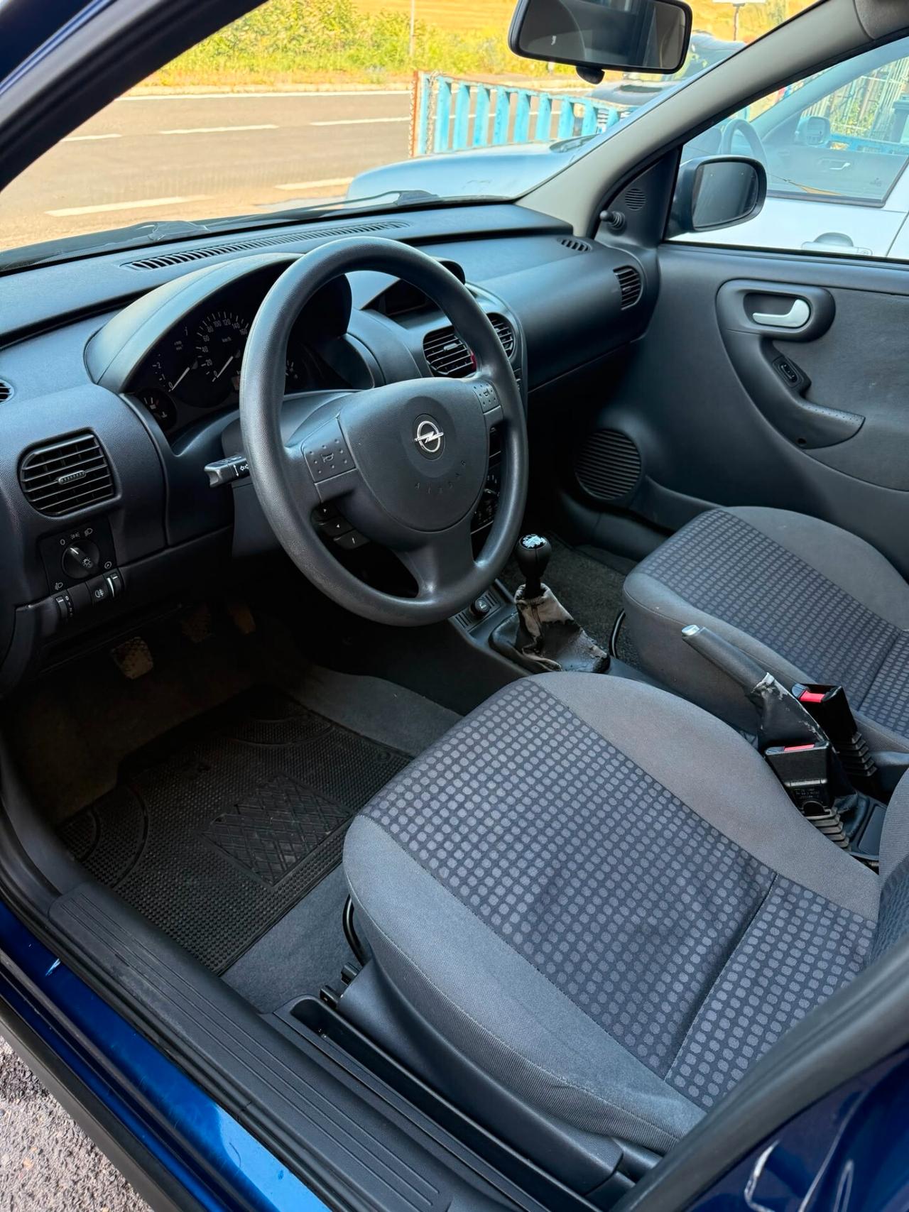Opel Corsa 1.2i 16V 5 porte ASI
