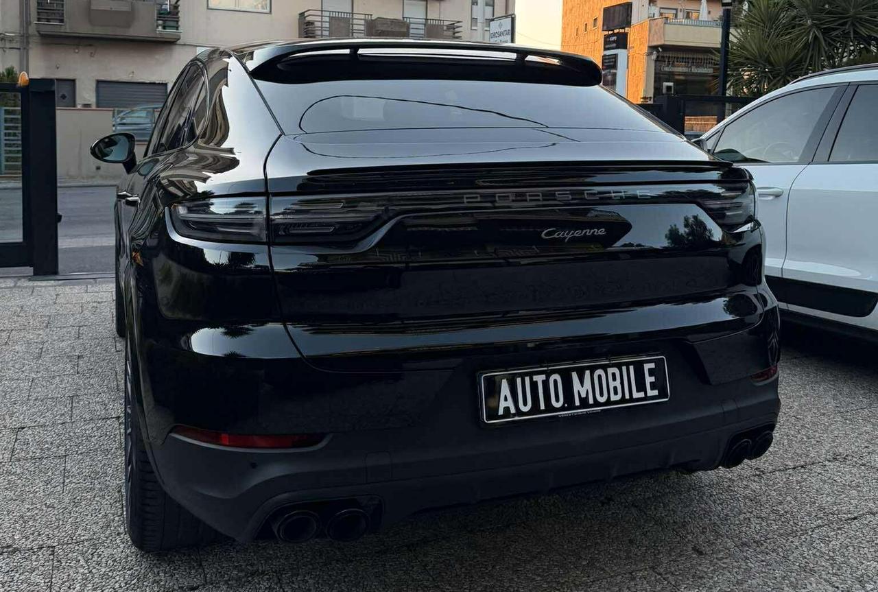 Porsche Cayenne Coupé 3.0 V6 E-Hybrid Platinum Edition