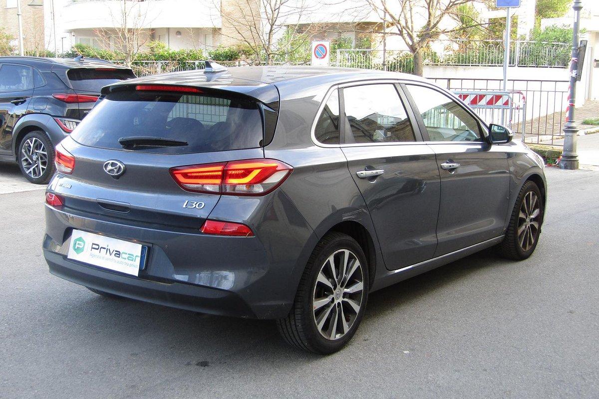HYUNDAI i30 1.6 CRDi 5p. Go! DCT