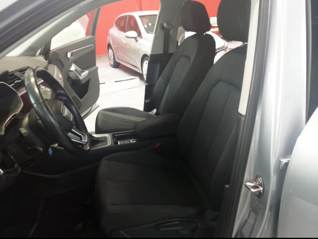 Audi Q3 35 TDI S tronic Business
