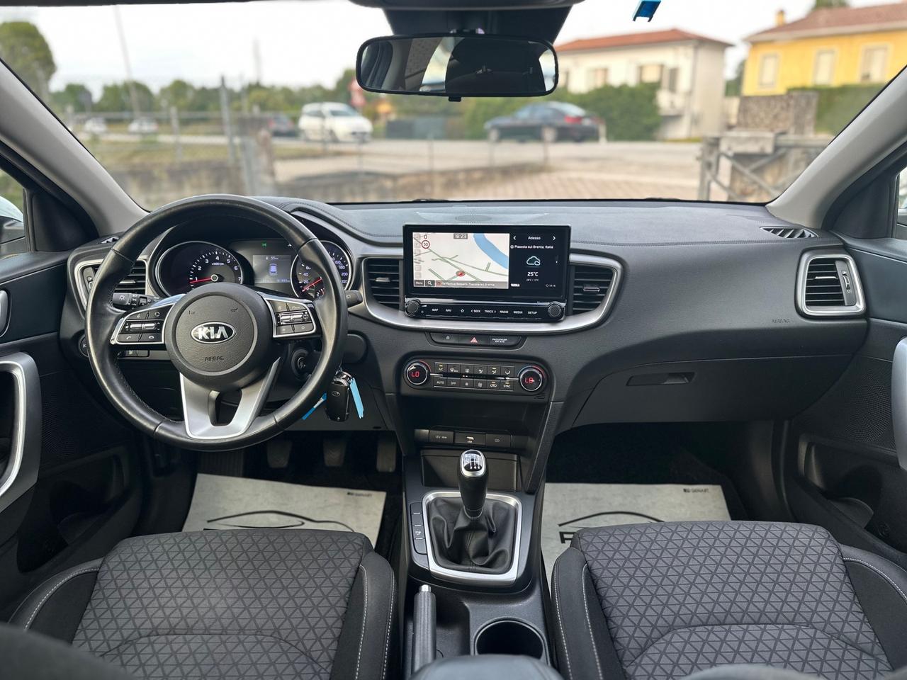 Kia Ceed 1.4 MPi GPL SW Business Class