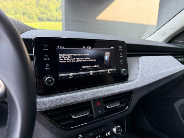 SKODA Kamiq 1.0 TSI DSG Black Dots Camera LED DAB+ Keyless