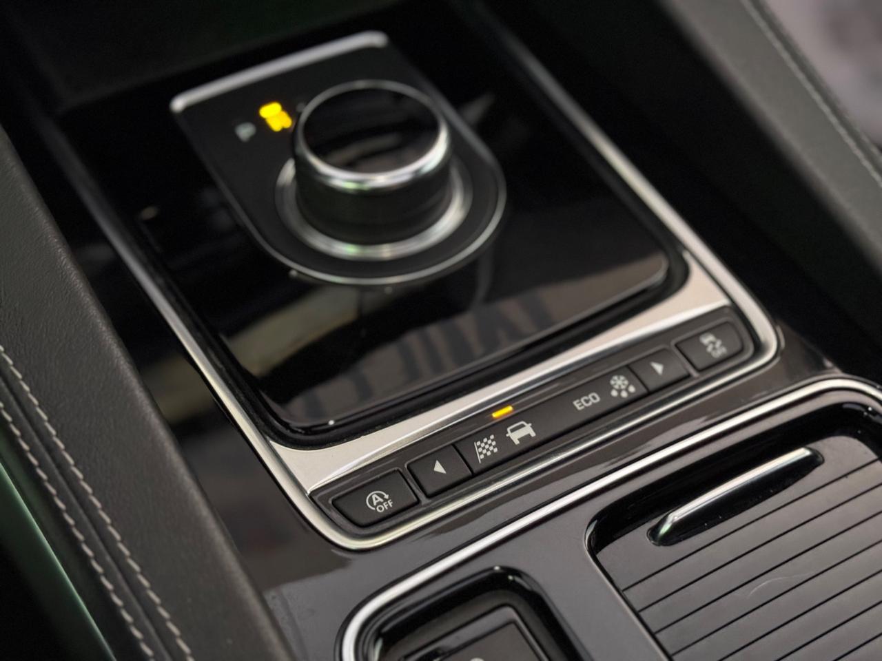 JAGUAR F-PACE 20D 180 CV R-SPORT STRAFULL TETTO IVA R20