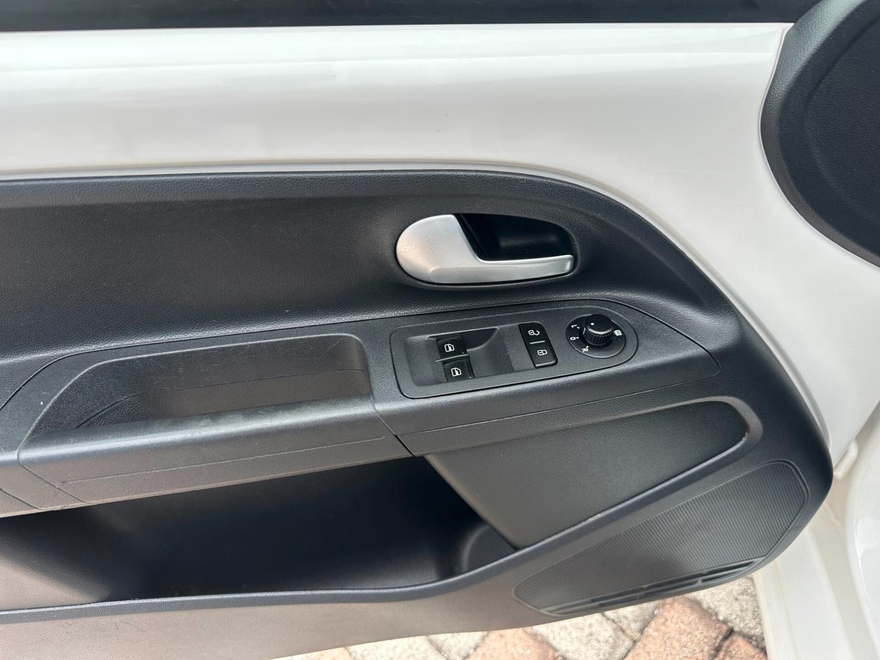 Seat Mii 1.0 68 CV 5 porte FR Line Ecofuel