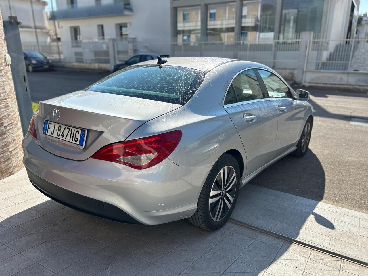 Mercedes-benz CLA 220 d 2.0 136 cv-2014/NAVI/17”