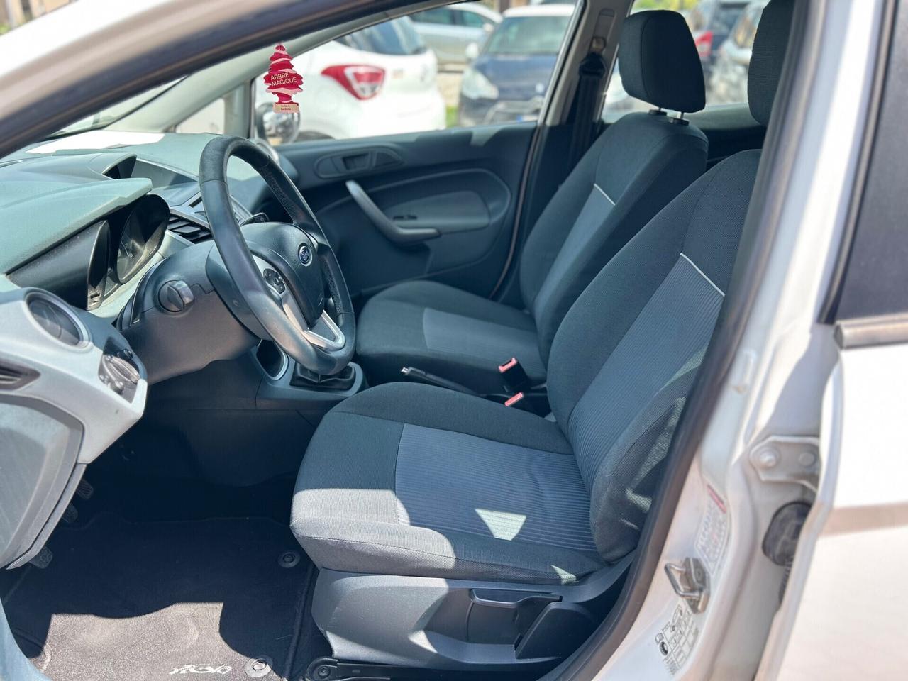 Ford Fiesta 1.4 5 porte Bz.- GPL Titanium