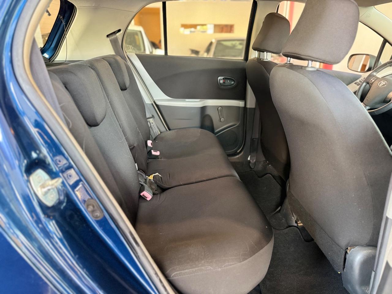 Toyota Yaris 1.0 5 porte Sol