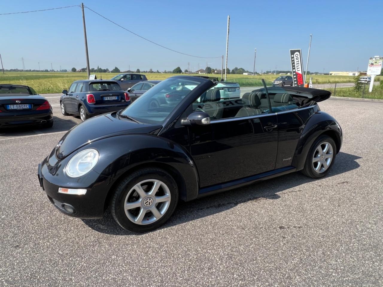 VOLKSWAGEN New Beetle 1.4 16V Cabrio FREESTYLE NEOPATENTATI