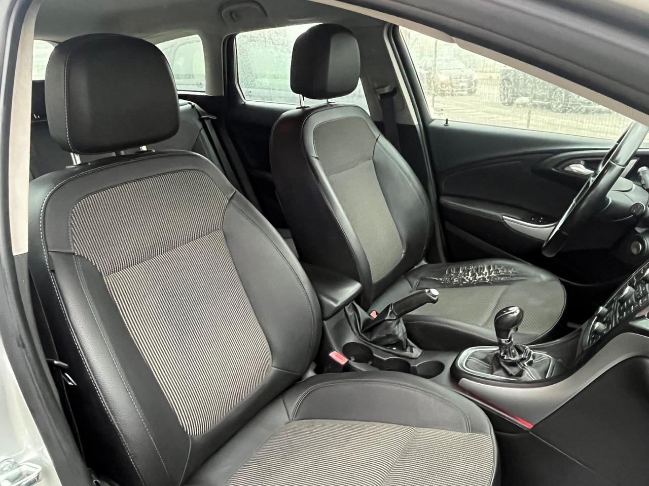 Opel Astra 1.7 CDTI 130CV Sports Tourer Cosmo