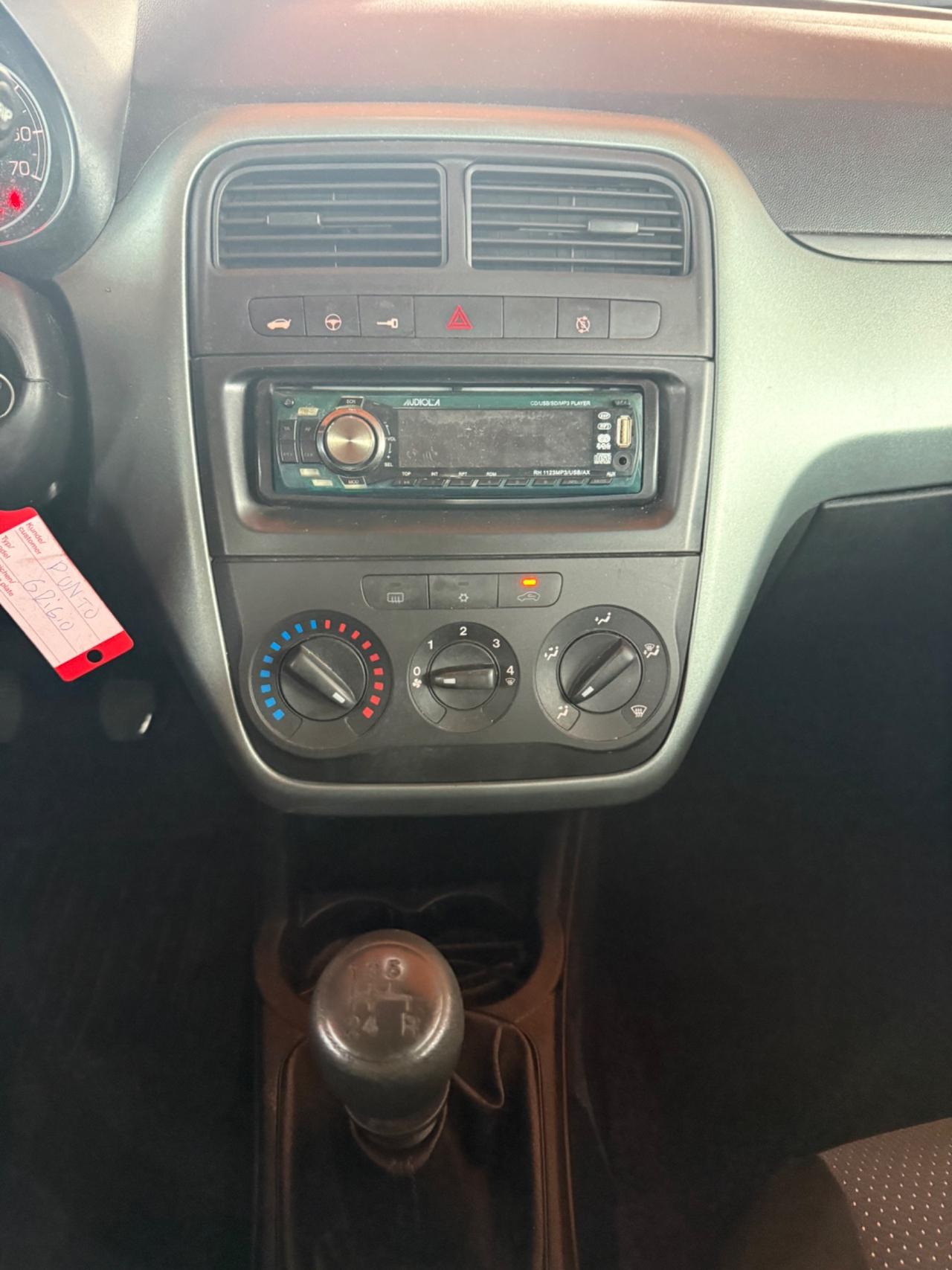 Fiat Punto Evo 1.2 Benzina - Neopatentati