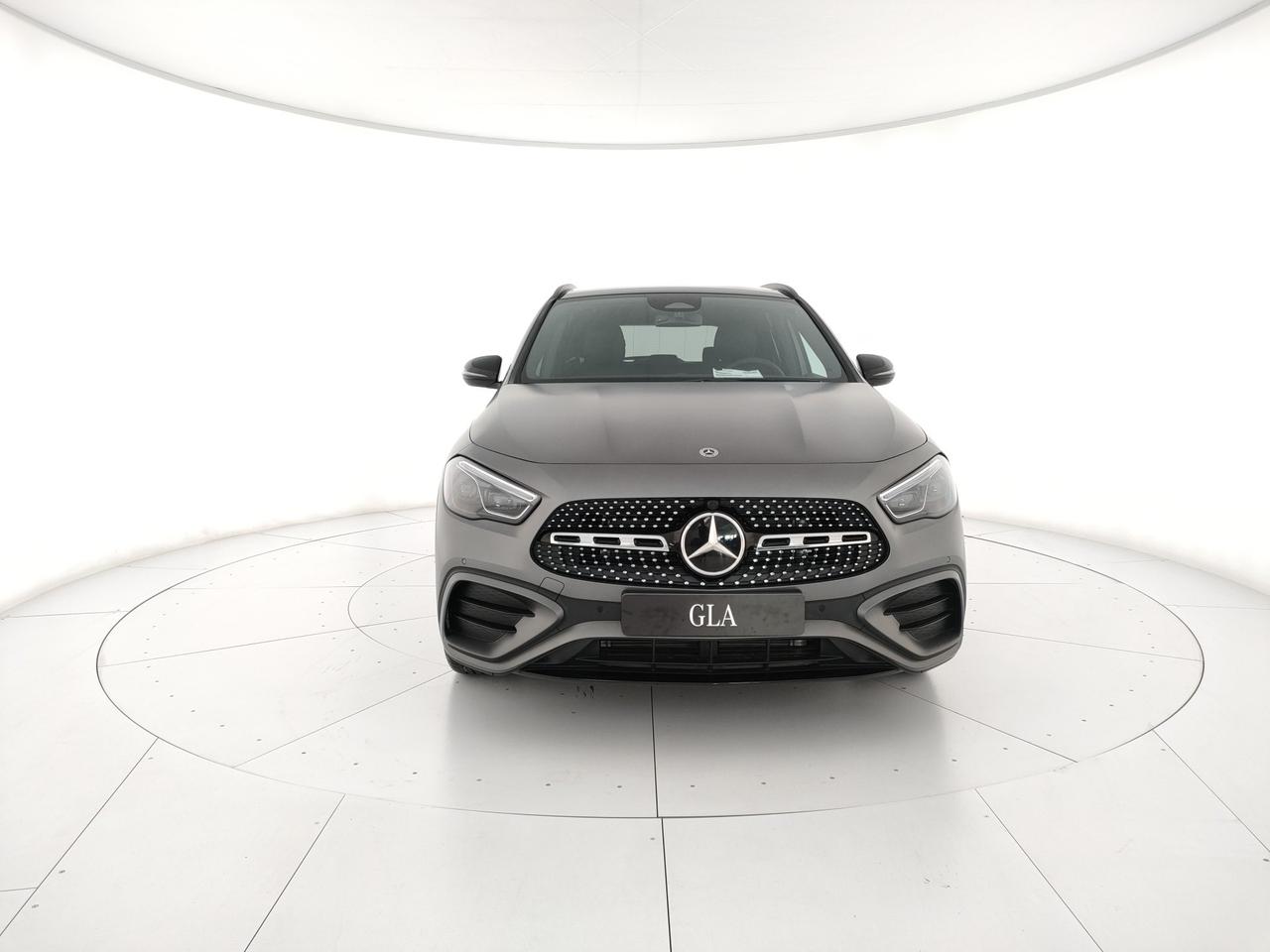 Mercedes-Benz GLA 200 d