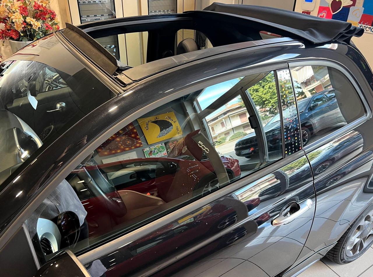 Fiat 500 C 1.0 Hybrid Hey Google
