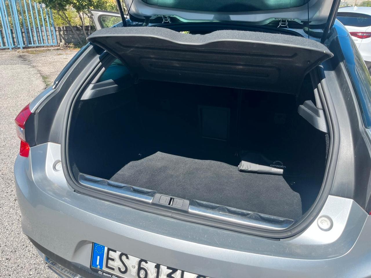 Nissan Micra IG-T 92 5 porte Tekna