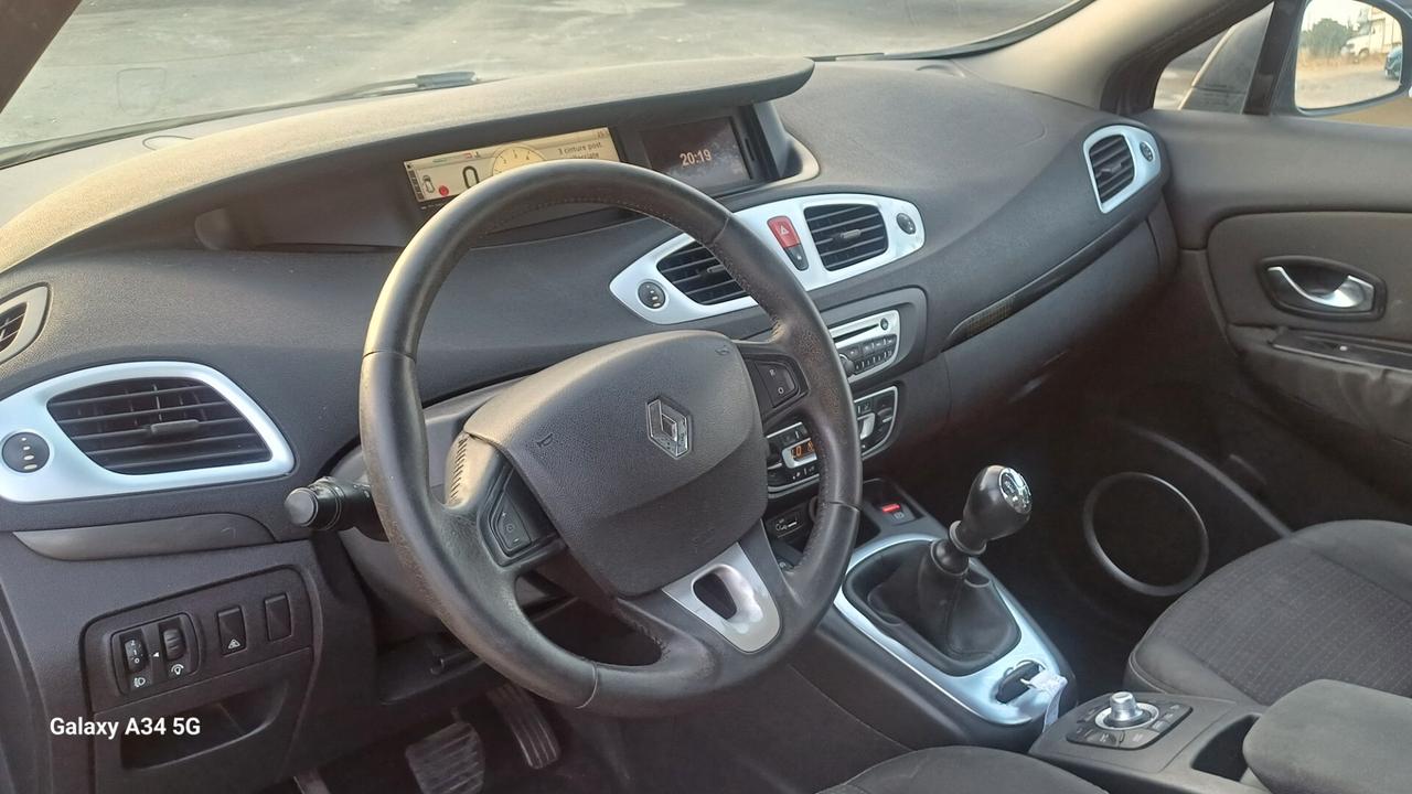 Renault Scenic Scénic X-Mod 1.5 dCi 110CV Luxe