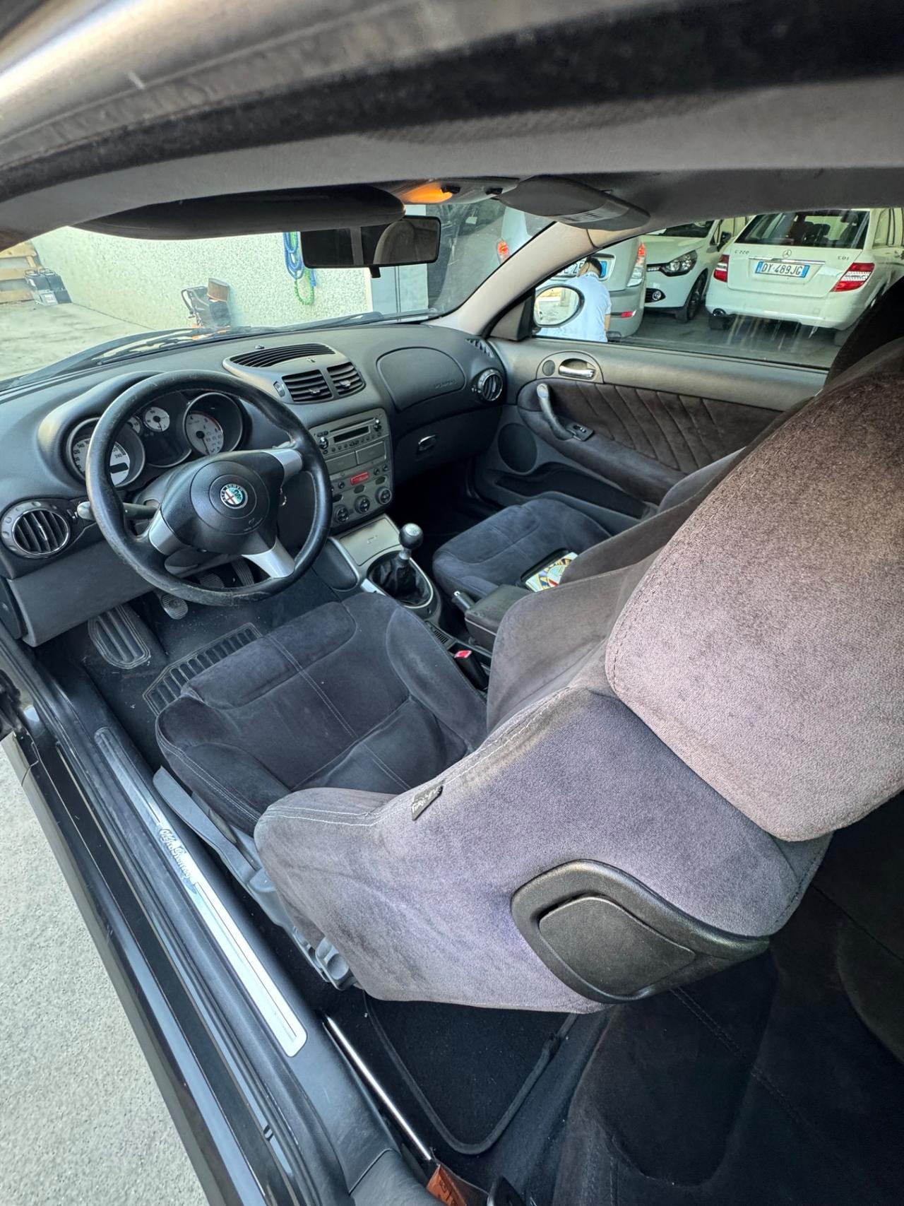 Alfa Romeo GT 1.9 MJT 16V Luxury