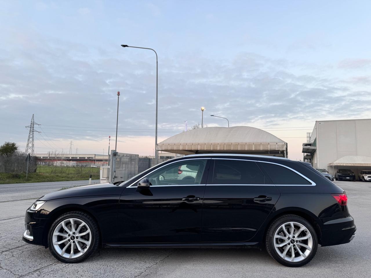 AUDI A4 2.0 Advanced S-Tronic - Virtual Matrix 18