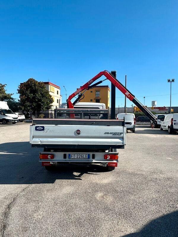 FIAT DUCATO MAXI 2.3 CASSONE 7 POSTI CON GRU
