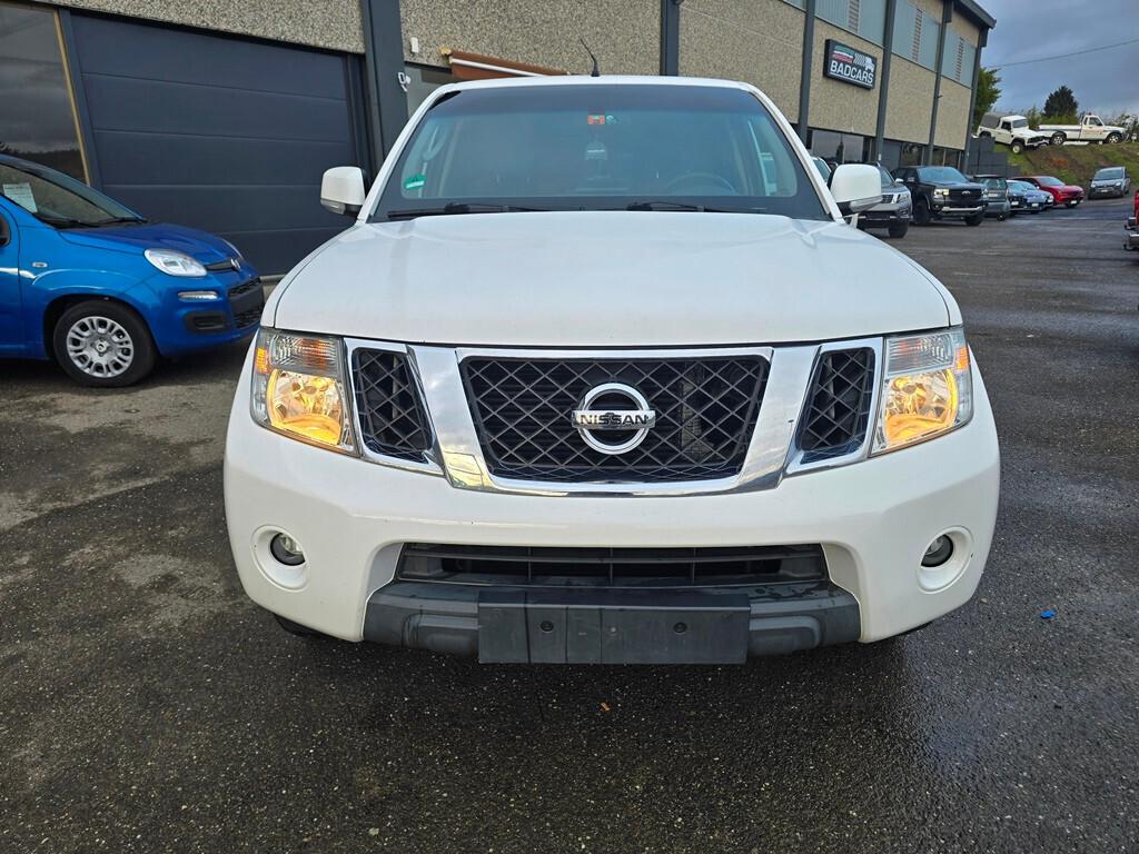 Nissan Navara 2.5 dCi 190CV "LE"