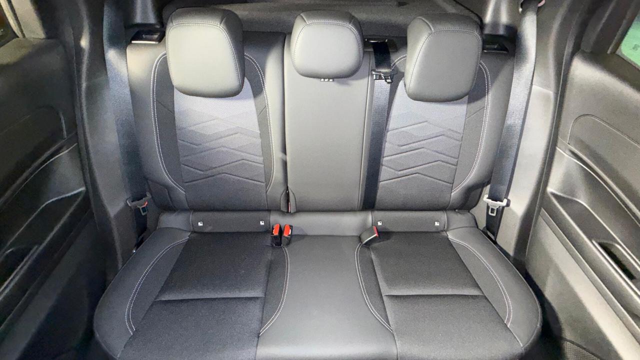 Jeep Avenger 1.2 Turbo 100 CV MHEV Summit