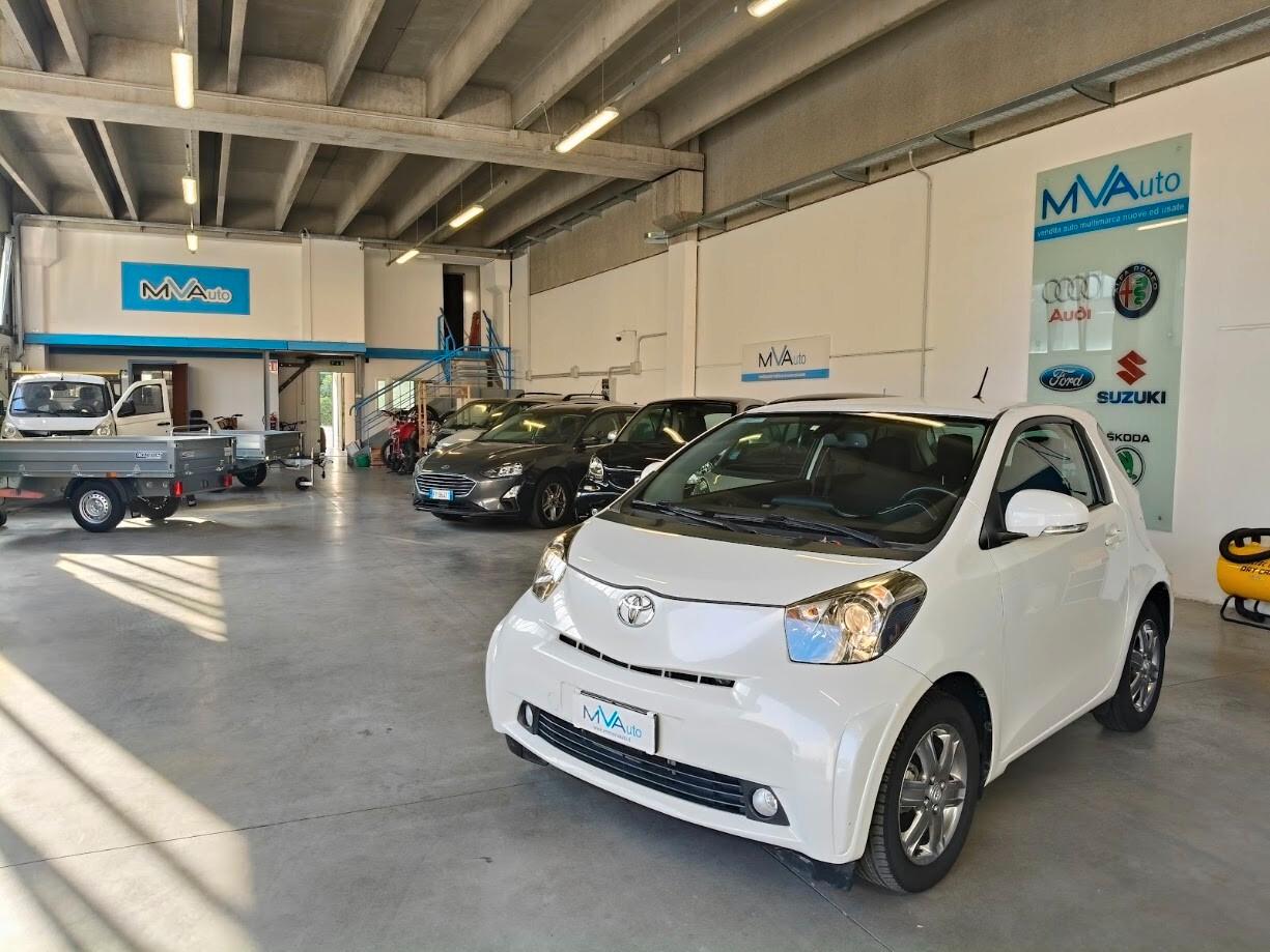 Toyota iQ 1.0 Sol CAMBIO AUTOMATICO POCHI KM