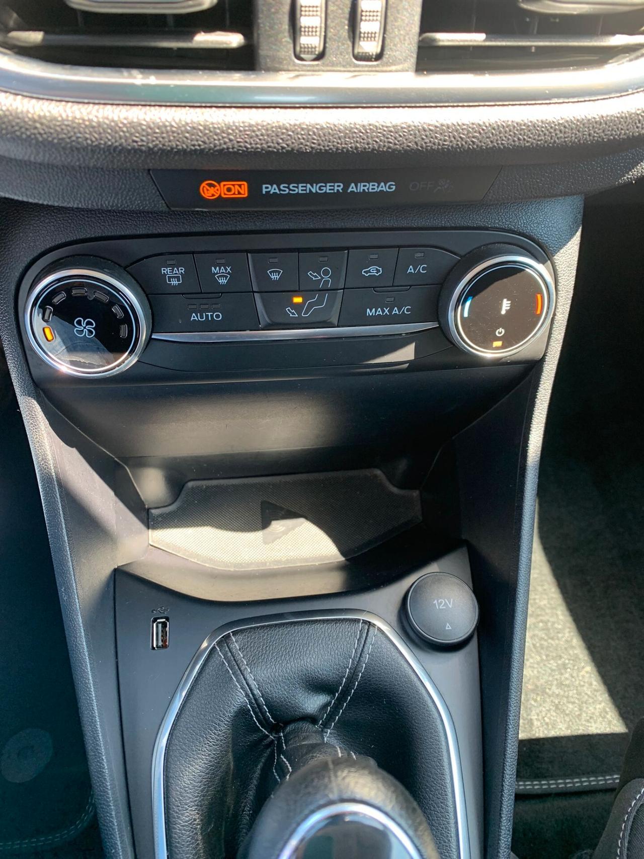 Ford Fiesta 1.1 75 CV 5 porte Titanium