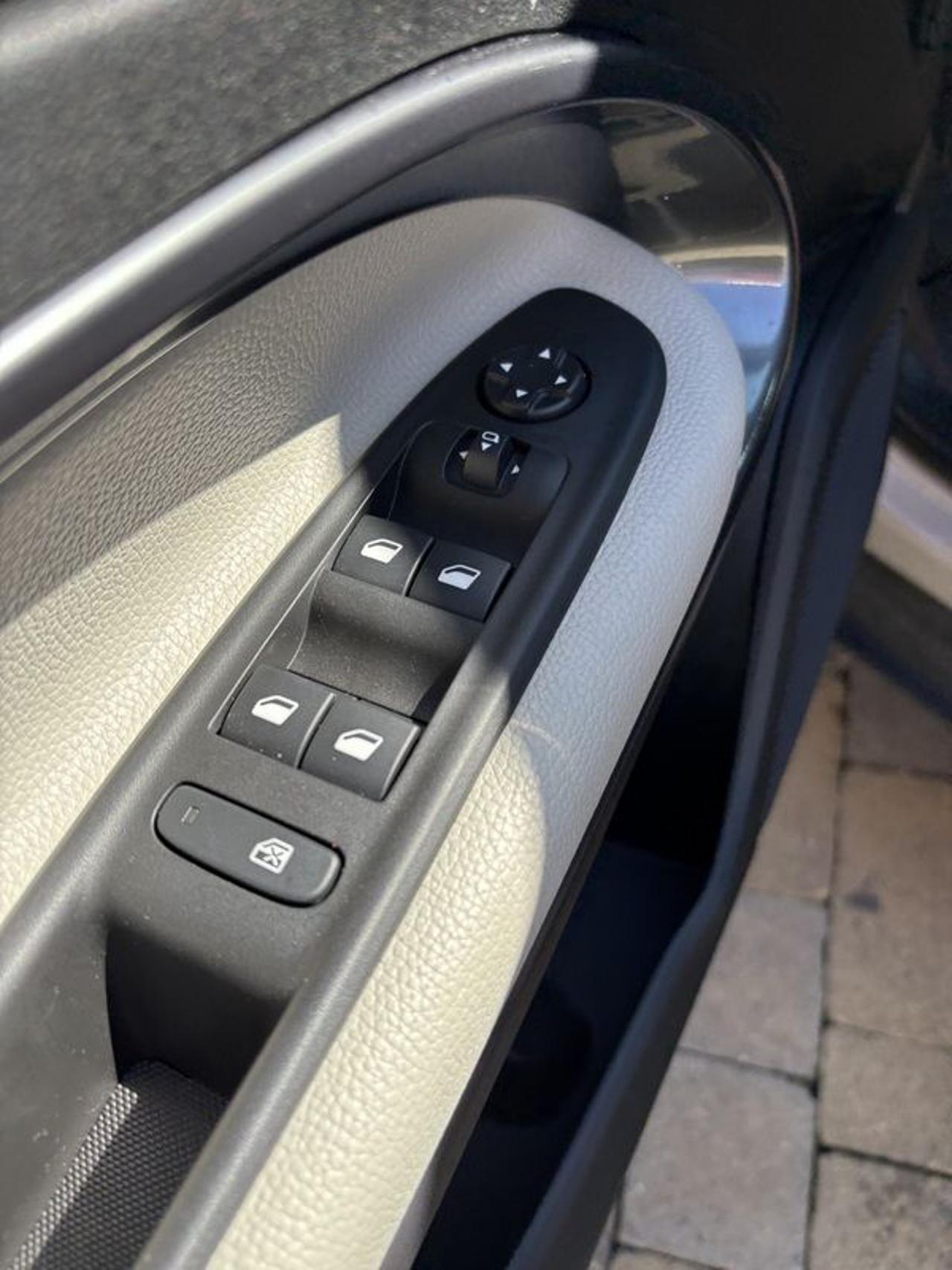 Fiat 600 Hybrid 110 CV DCT MHEV La Prima LED-CAM-18"