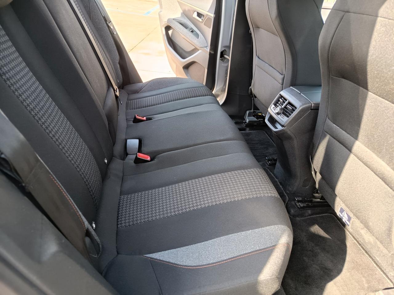Peugeot 3008 BlueHDi 120 S&S Business