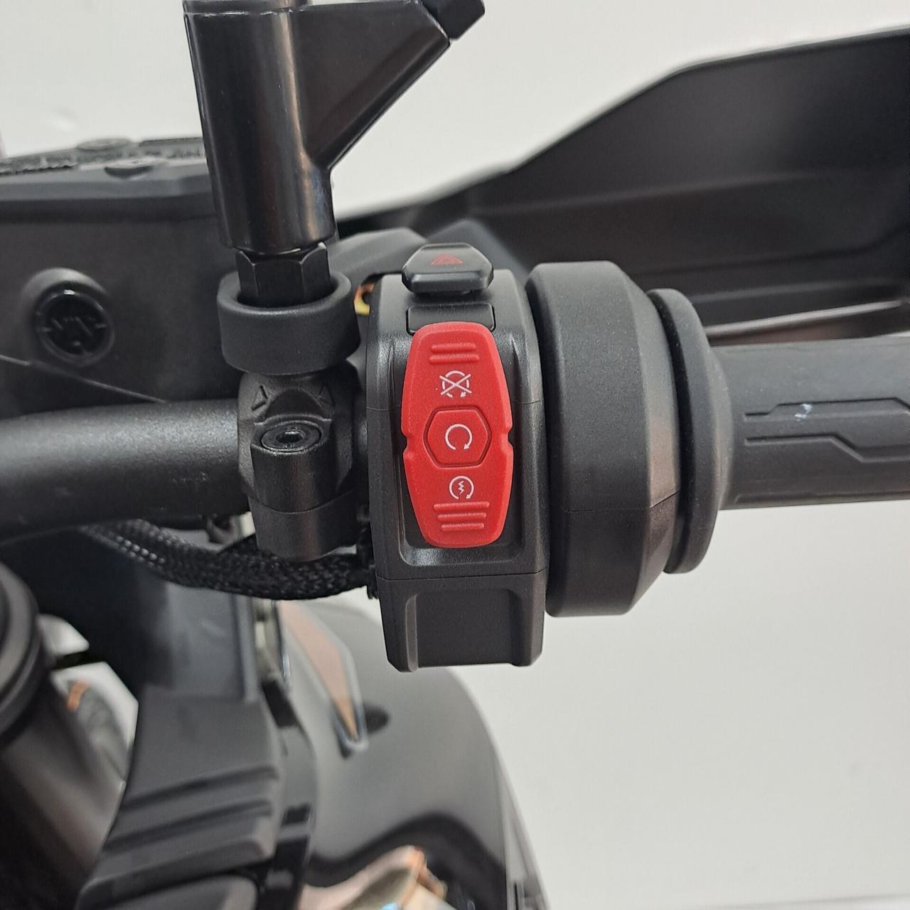 CFMOTO 800 MT-X SOLO 140 euro/MESE