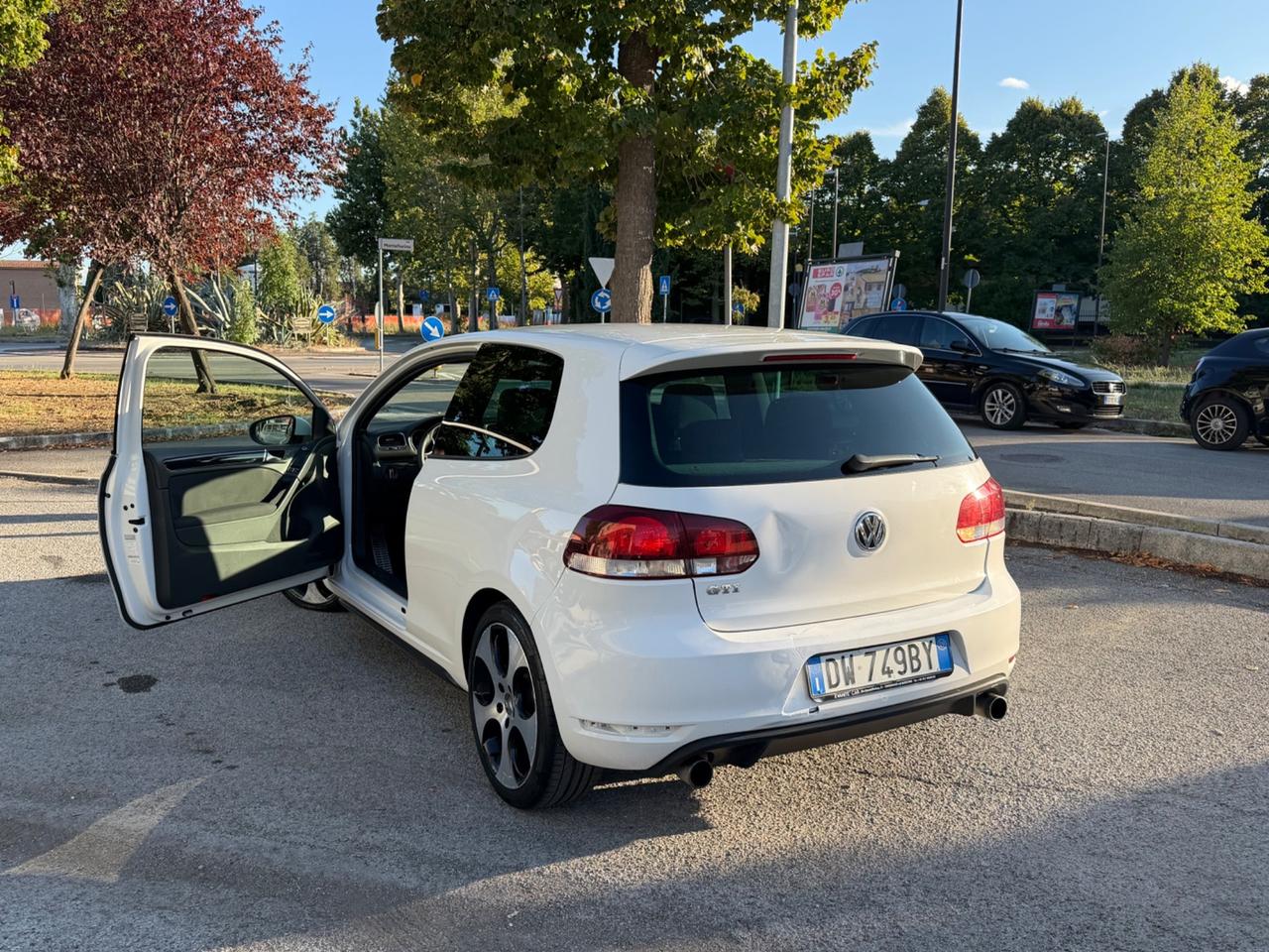 Volkswagen Golf 2.0 TSI 3p. GTI