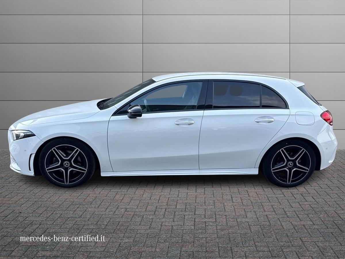 Mercedes-Benz A 200 d Premium auto