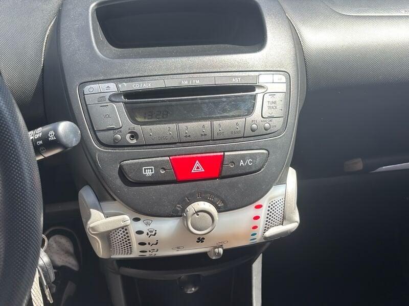 Toyota Aygo 1.0 VVT-i Cool Soda Connect