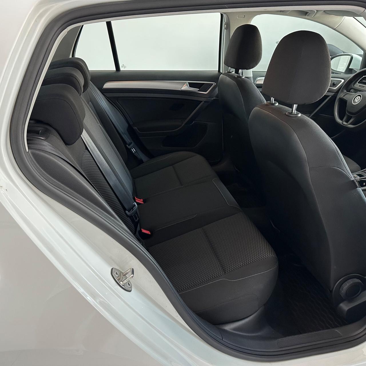 Volkswagen Golf 5p 1.0 tsi Trendline Tech