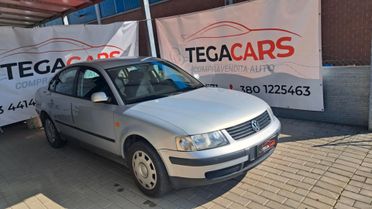 Volkswagen Passat 1.8 16V TSI Business