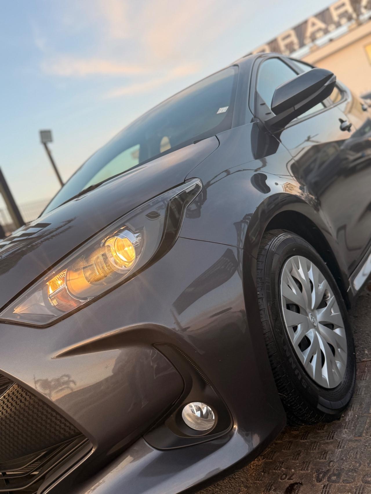 Toyota Yaris 1.5 Hybrid 115cv automatica