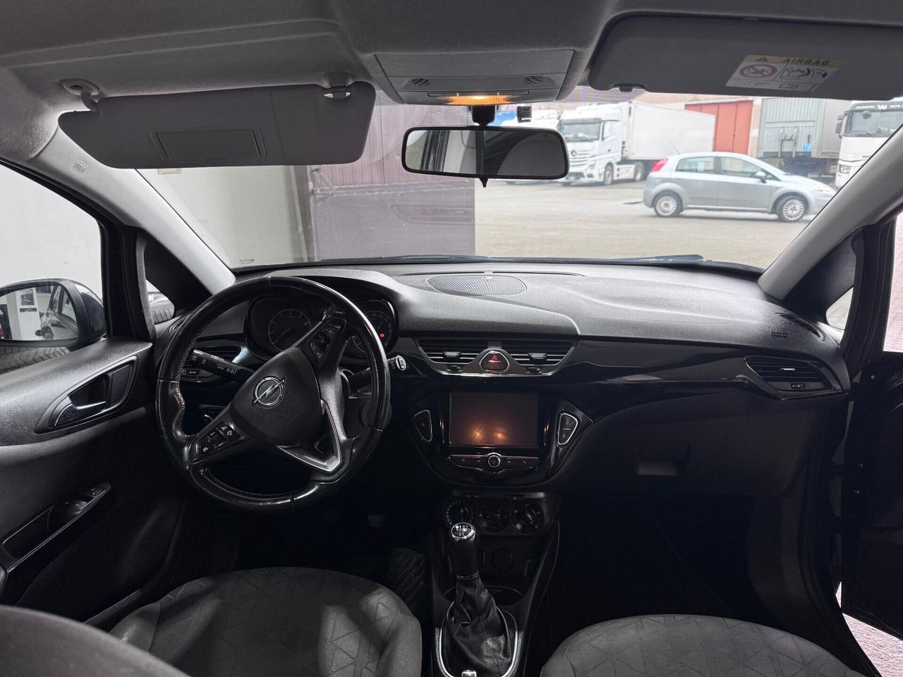 Opel Corsa 1.2 5 porte Black Edition