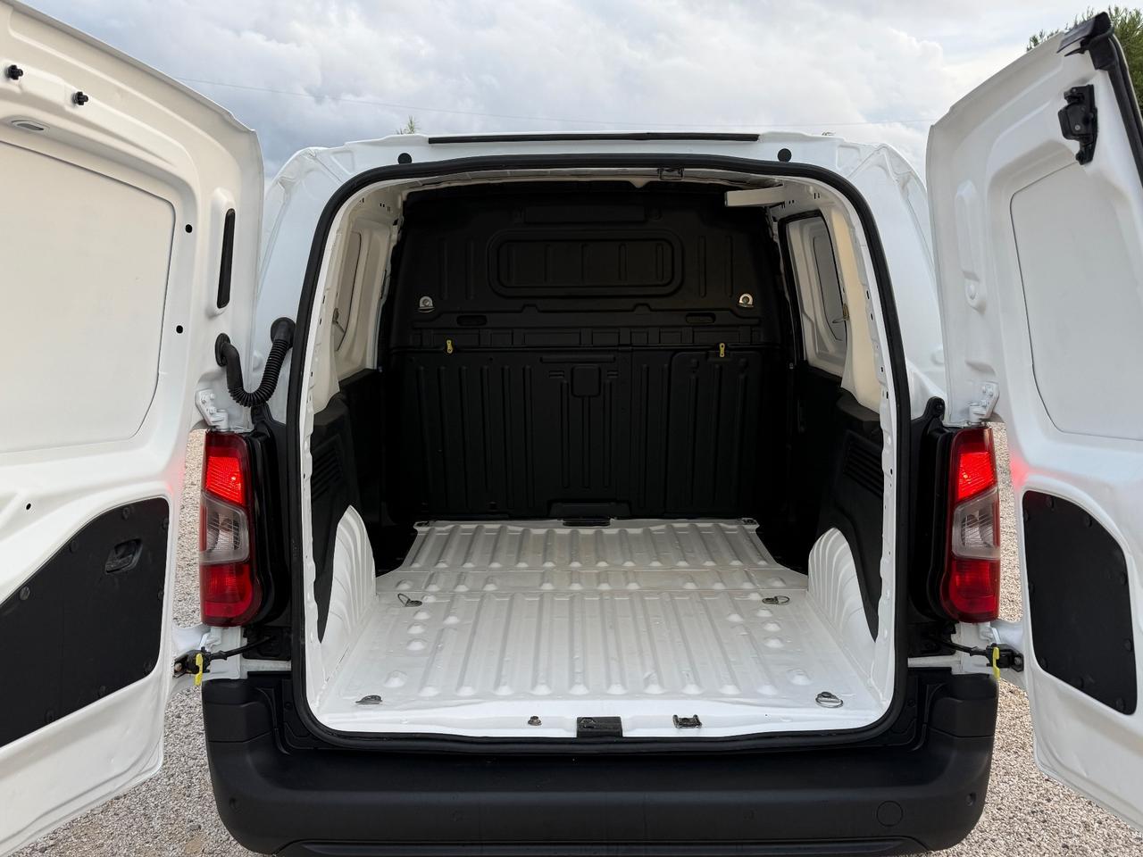 Citroen Berlingo BlueHDi 100 S&S Van M Control