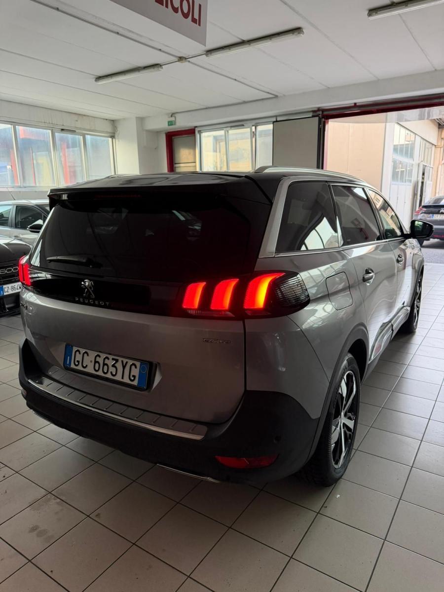 PEUGEOT - 5008 - BlueHDi 130 EAT8 S&S GT Line