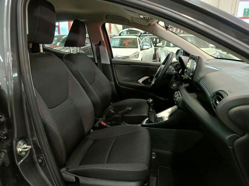 Toyota Yaris 1.0 5 porte Active NEOPATENTATI