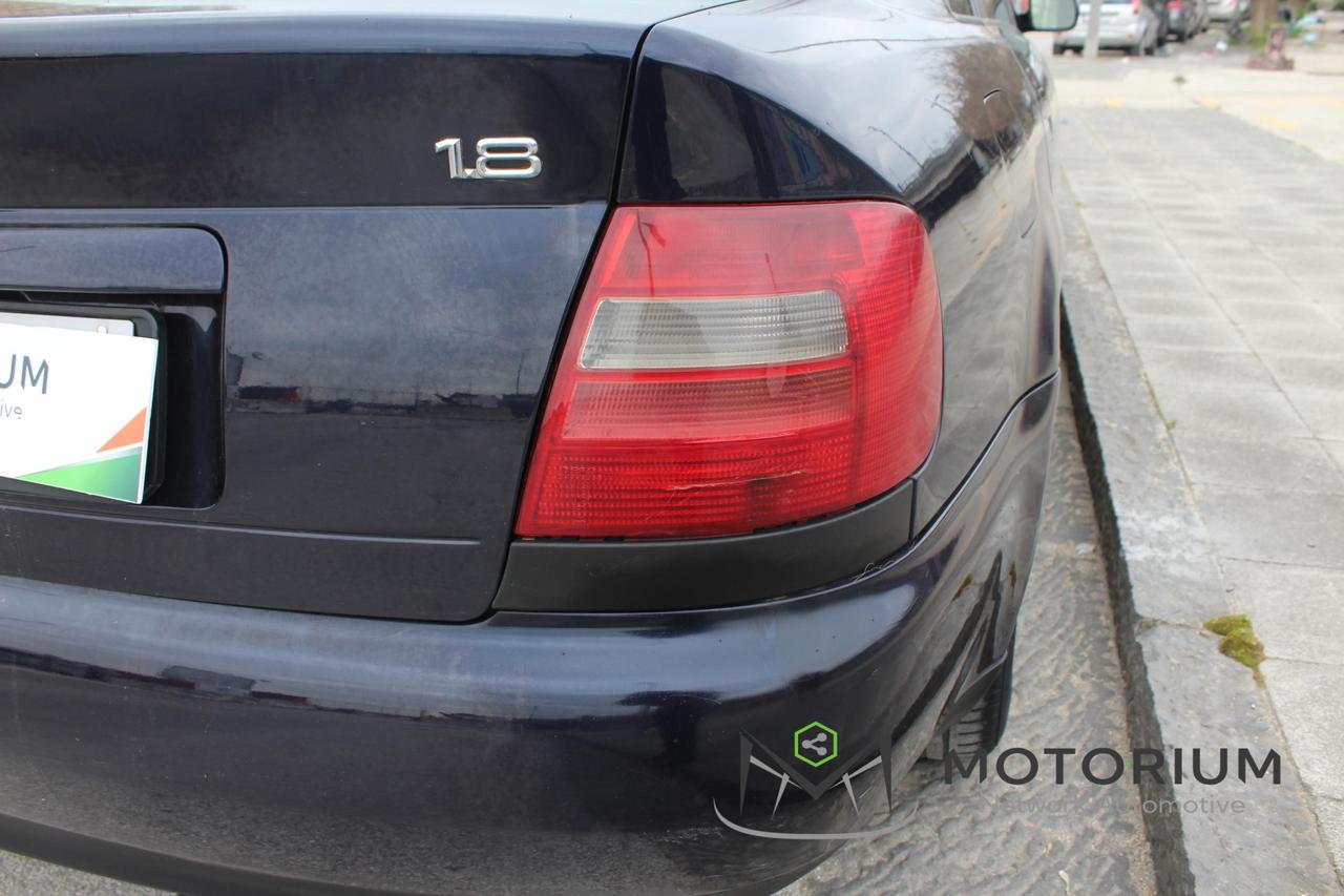 Audi A4 Berlina A4 1.8