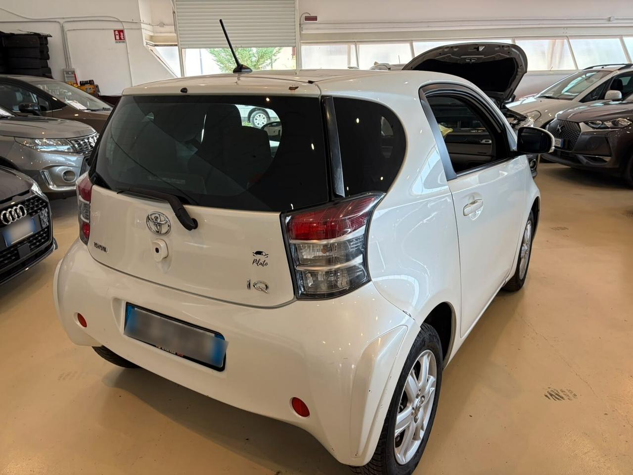 Toyota iQ 1.0 Sol