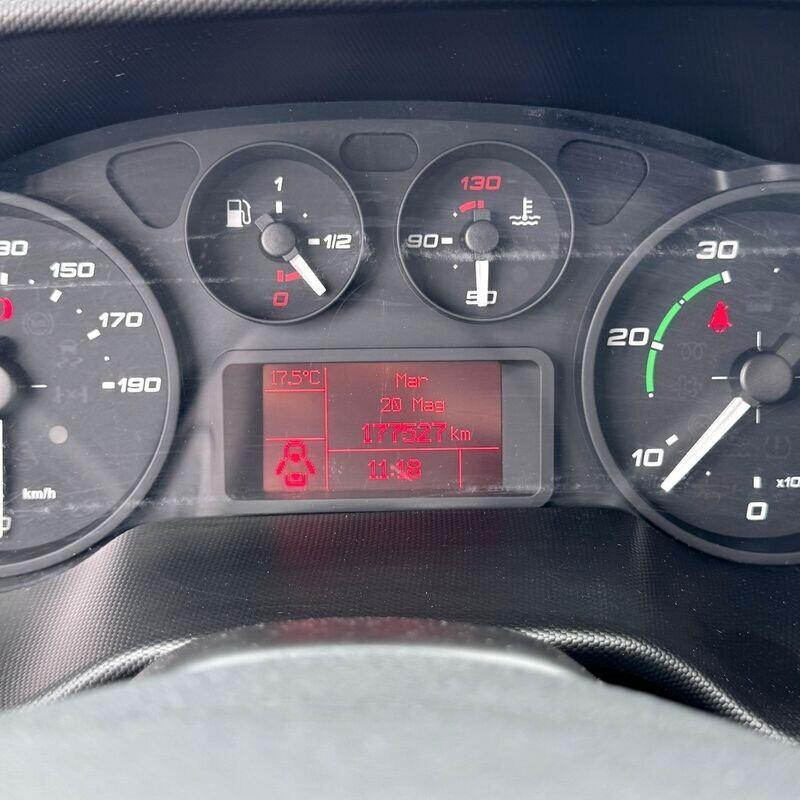 IVECO DAILY 35S15 PASSO 4100 FURGONE 6 POSTI