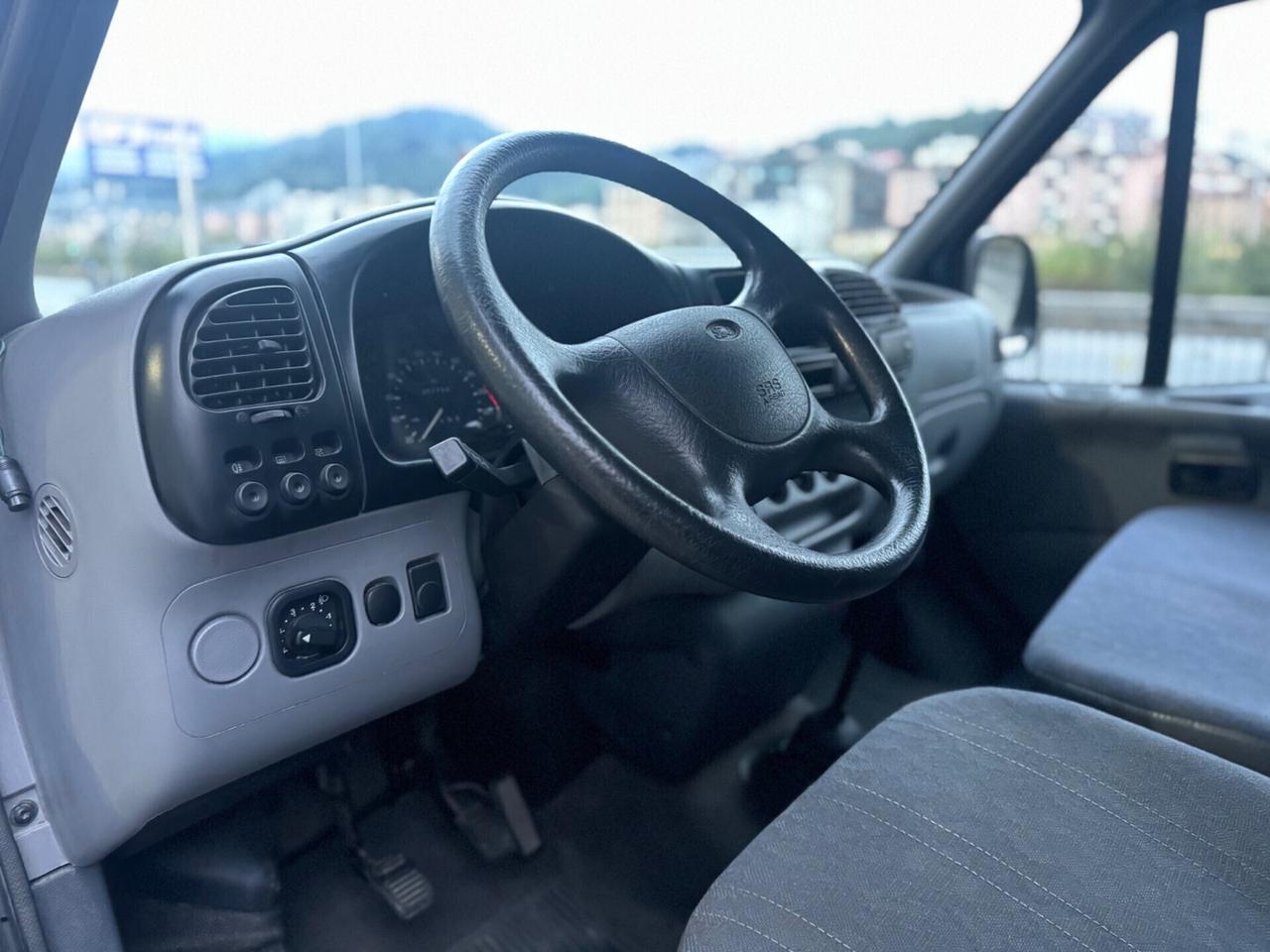 Ford Transit/ Tourneo 2.5 TD/100CV 9 POSTI full optional