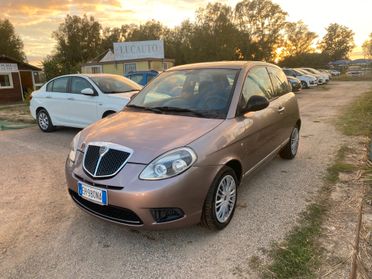 LANCIA YPSILON 1.2 ANNO 2011 ADATTA NEOPATENTATI