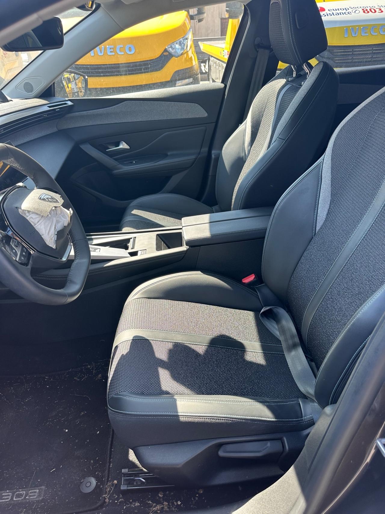 Peugeot 308 BlueHDi 130 S&S EAT8 SW Allure
