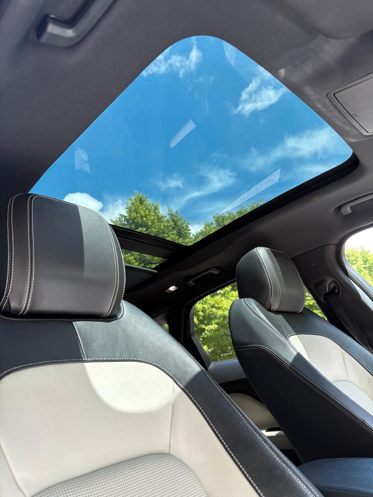 Jaguar F-Pace 2.0 D 180 CV AWD Automatic R-Sport
