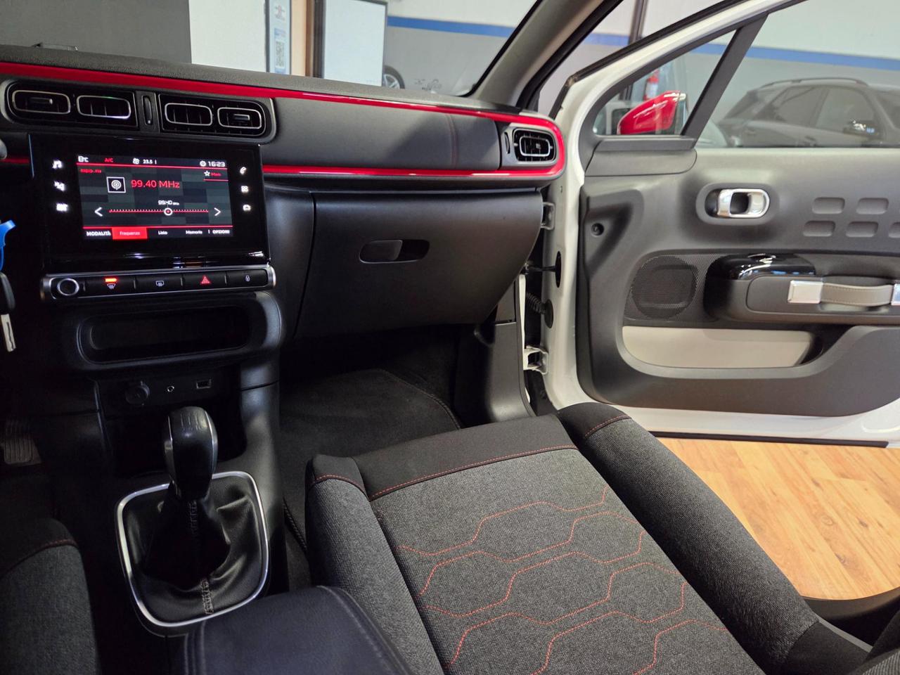 Citroen C3 1.2 Puretech Shine 82cv