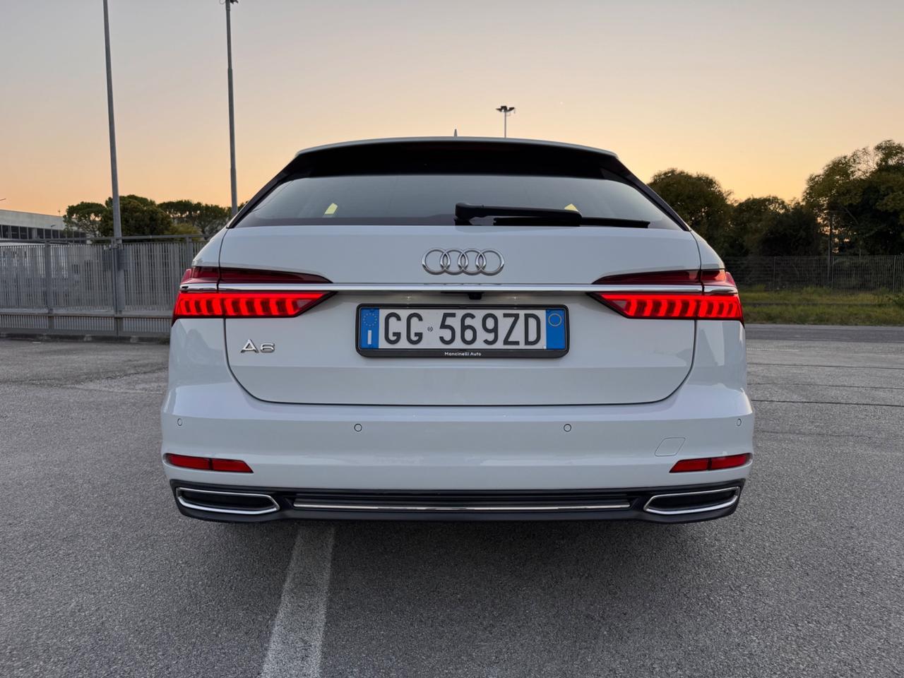 Audi A6 Avant 40 2.0 TDI S tronic Sport Matrix