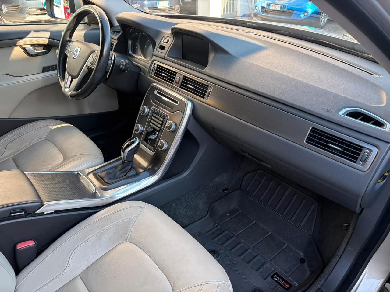 Volvo V70 D4 Geartronic Momentum*EURO6*PELLE