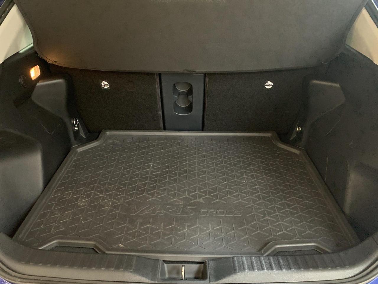 Toyota Yaris Cross 1.5h Lounge fwd 116cv e-cvt