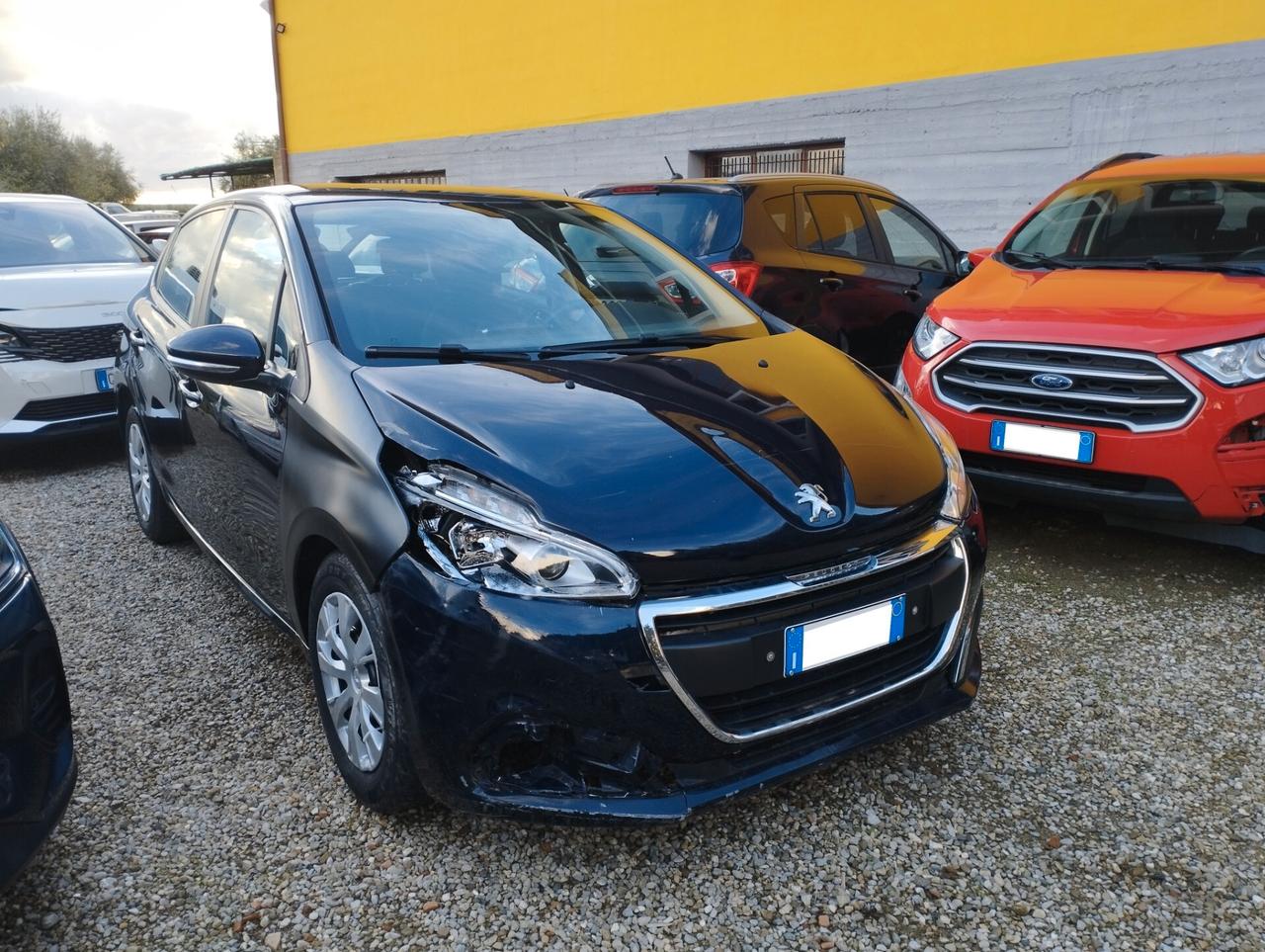 Peugeot 208 BlueHDi 75 5 porte Incidnetata/Sinistrata